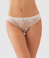 Embrace Lace® Bikini: Sand/Ivory
