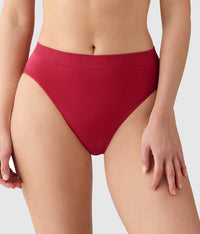 B-Smooth® Seamless Hi-Cut: Regina Red