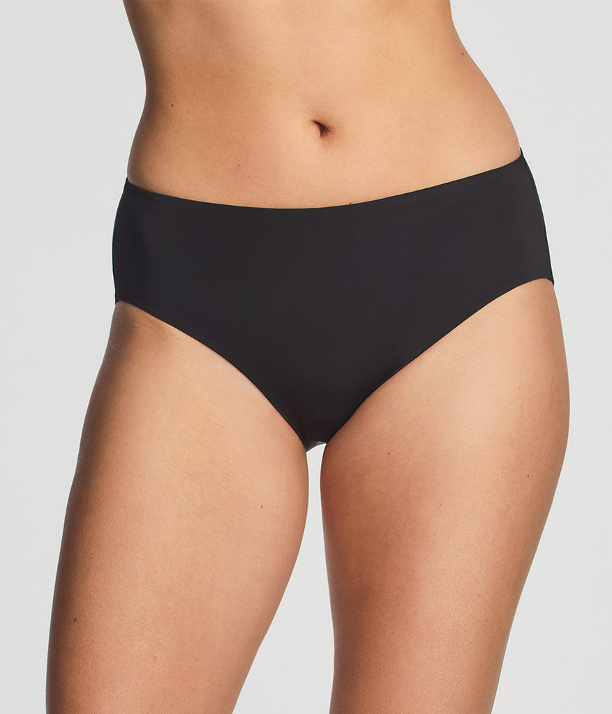 Perfectly Aligned Hipster: Black