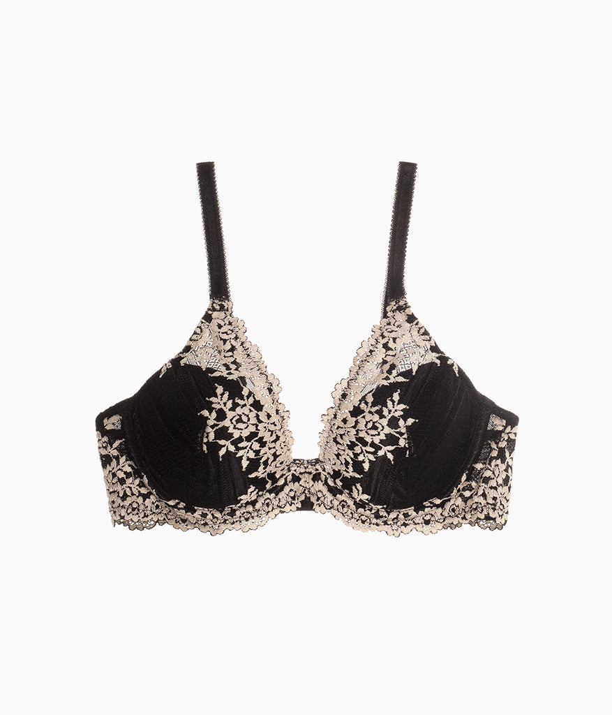 Embrace Lace® Plunge Bra: Black – Wacoal