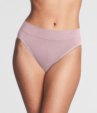 Feeling Flexible Hi Cut: Pale Pink